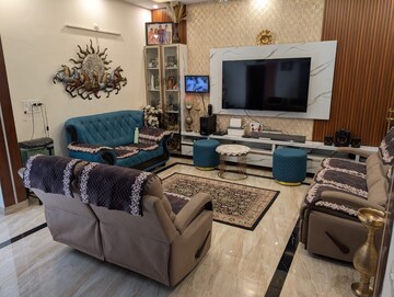 Living Room in 3 BHK Builder Floor at Basaveshwara Nagar – for Rent