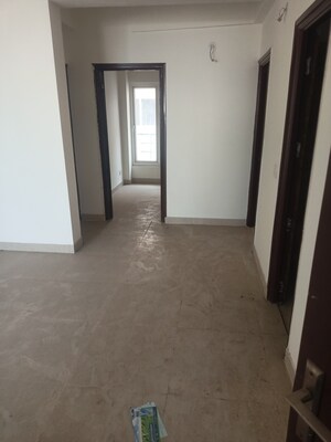 Building Lobby in 2.5 BHK Apartment at Wave Aranyam Valley, Sector 2 Wave City – for Sale