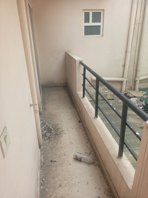 Balcony in 2.5 BHK Apartment at Wave Aranyam Valley, Sector 2 Wave City – for Sale