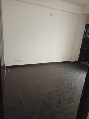 Bedroom in 2.5 BHK Apartment at Wave Aranyam Valley, Sector 2 Wave City – for Sale