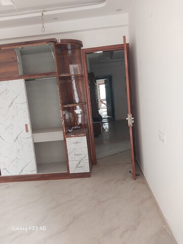 Furnished Amenities in 2.5 BHK Apartment at Arihant Armeria, Sector 1 Greater Noida – for Sale