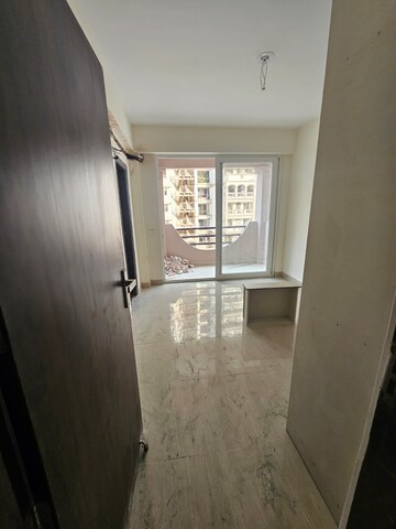 Bathroom in 3 BHK Apartment at Ramprastha City The Edge Towers, Sector 37d – for Rent