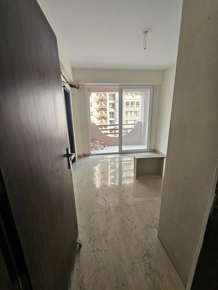 Bathroom, ramprastha-city-the-edge-towers 3 Bedroom 1675 Sq.Ft. Apartment In Sector 37d Gurgaon 8821735