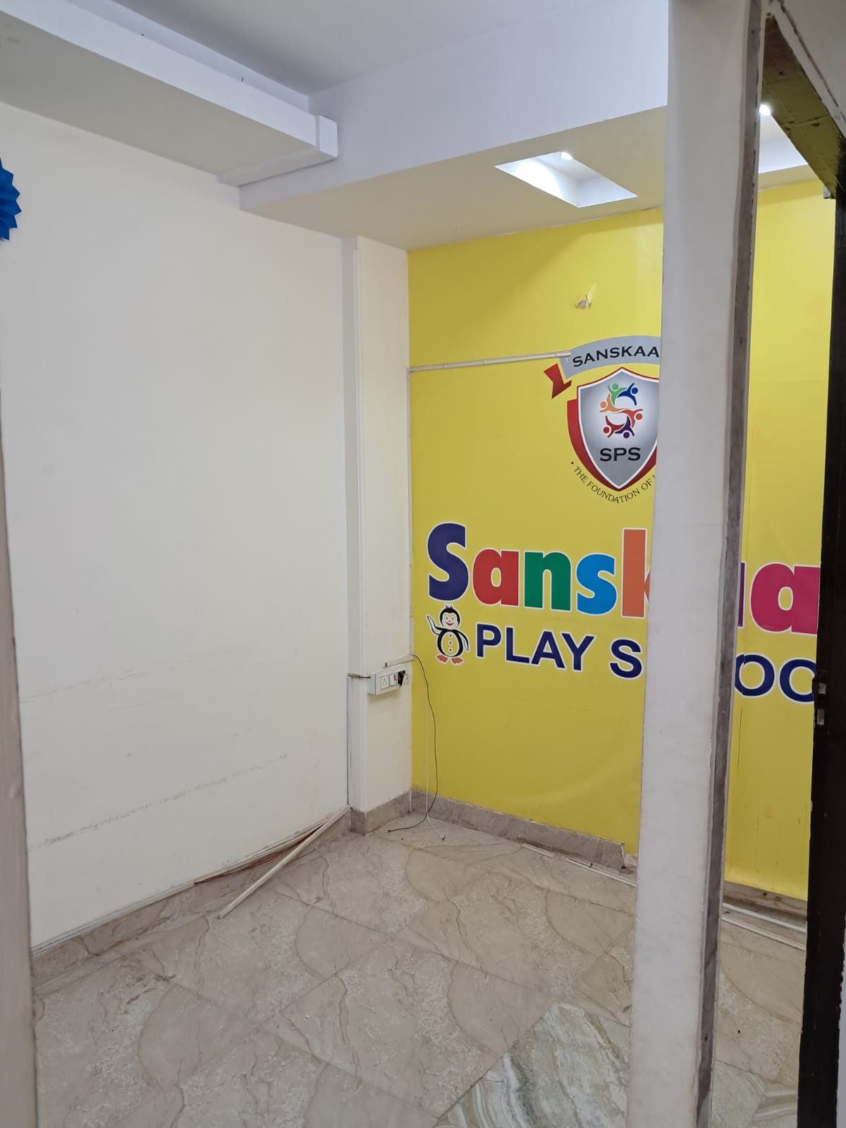 3.5 BHK + Extra Room Villa For Rent in RWA Apartments Sector 45