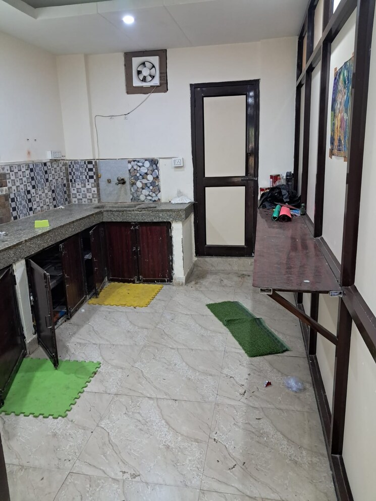 Bedroom, rwa-apartments-sector-45 3.5 Bedroom 4000 Sq.Ft. Villa In Sector 45 Noida 8821741