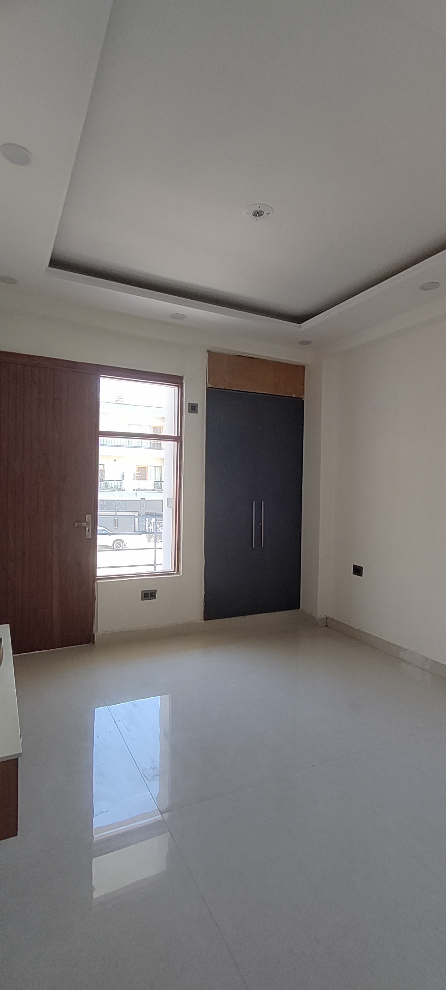 3 BHK + Pooja Room,Study Room,Extra Room 2050 Sq.Ft. Builder Floor in Universal Greens