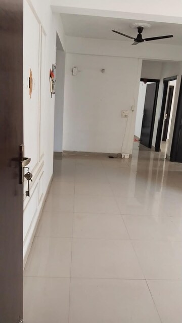 Bathroom in 3 BHK Apartment at Mahagun Mywoods II, Sector 16c Greater Noida – for Rent