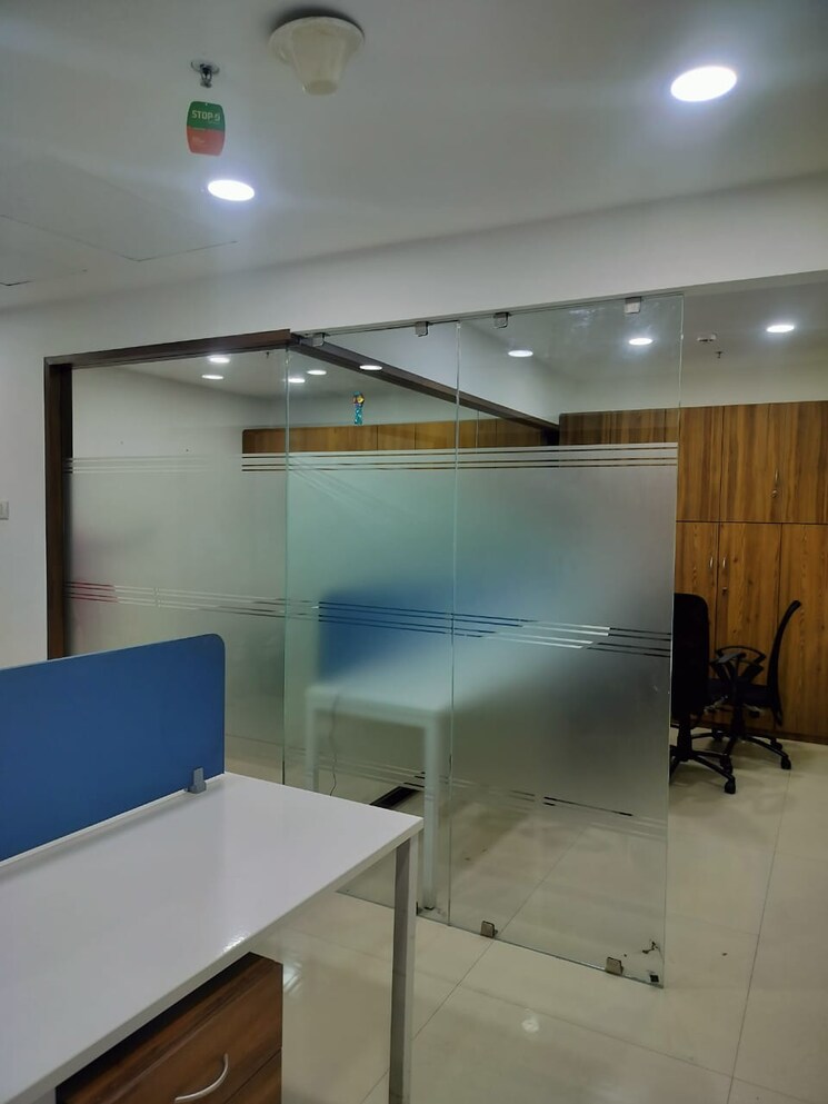 Team Area, metro-avenue-andheri-east Commercial Office Space 1200 Sq.Ft. In Andheri East Mumbai 8821811