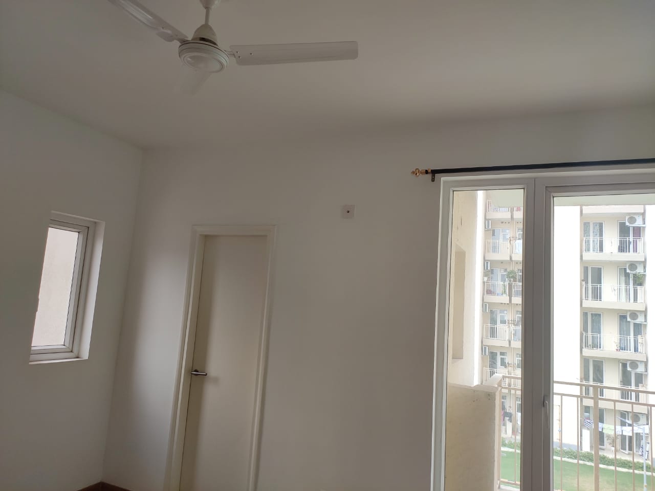2 BHK Apartment For Rent in Shapoorji Pallonji Joyville Phase 2