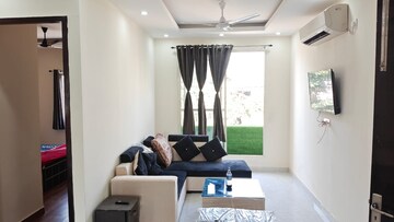 Master Bedroom in 3 BHK Builder Floor at Ardee City, Sector 52 – for Rent