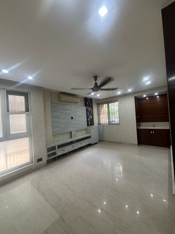 Room in 4 BHK Builder Floor at Gulmohar Park – for Rent