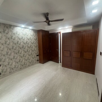 Room in 4 BHK Builder Floor at Gulmohar Park – for Rent