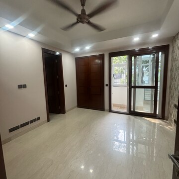 Room in 4 BHK Builder Floor at Gulmohar Park – for Rent