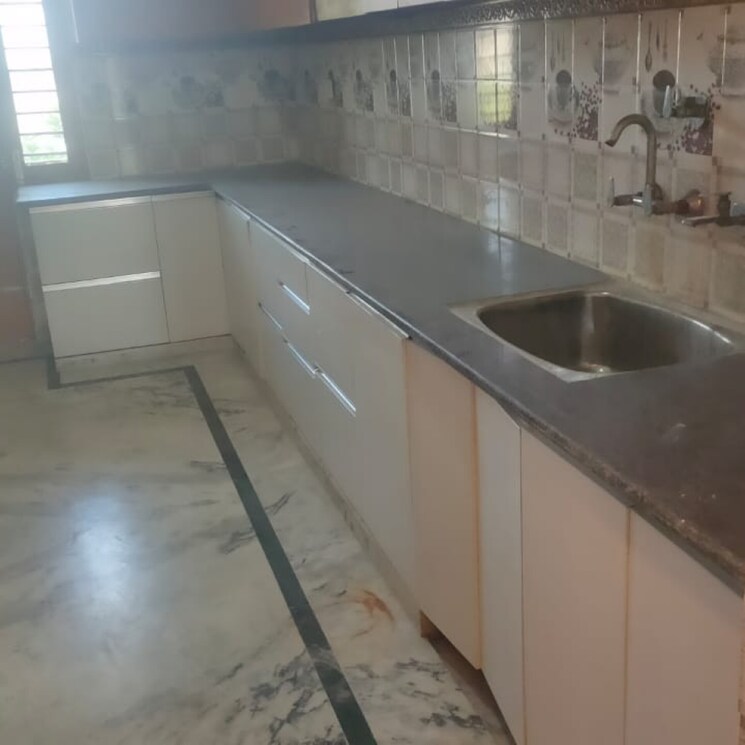 Kitchen, ashoka-enclave-faridabad 3 Bedroom 250 Sq.Yd. Builder Floor In Ashoka Enclave Faridabad 8821941