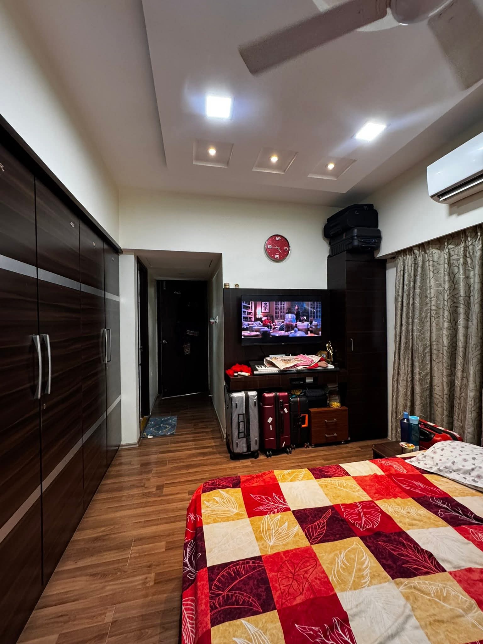3 BHK + Pooja Room,Extra Room Apartment For Rent in Lodha Splendora