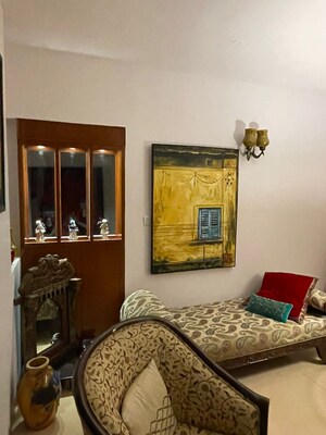 Living Room in 2 BHK Builder Floor at Vasundhara Sector 2b – for Sale