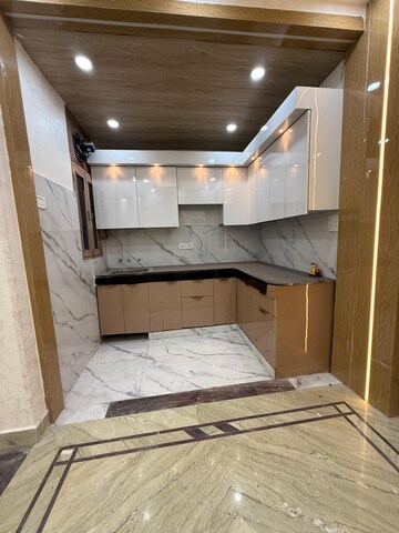Kitchen in 3 BHK Builder Floor at ABA Olive County, Vasundhara Sector 5 – for Sale