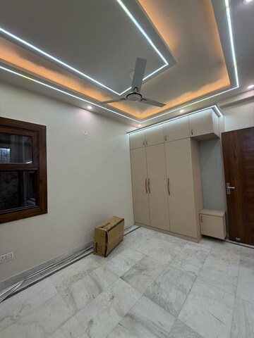 Kitchen in 3 BHK Builder Floor at Vasundhara Sector 5 – for Sale