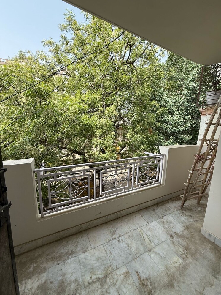 Balcony, vasundhara sector 5 3 Bedroom 1550 Sq.Ft. Builder Floor In Vasundhara Sector 5 Ghaziabad 8822080