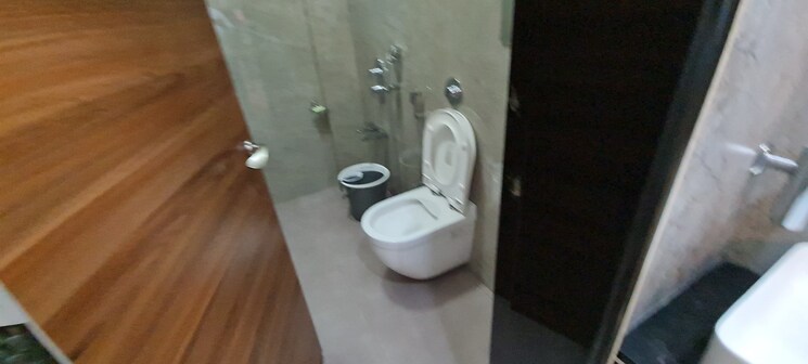 Bathroom, cbd belapur sector 8 5 Bedroom 200 Sq.Mt. Independent House In Cbd Belapur Sector 8 Navi Mumbai 8822107