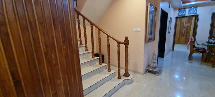 Balcony, cbd belapur sector 8 5 Bedroom 200 Sq.Mt. Independent House In Cbd Belapur Sector 8 Navi Mumbai 8822107