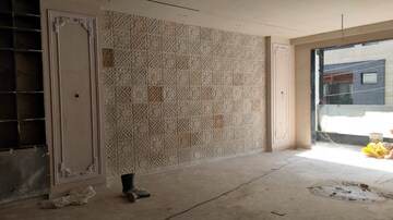 Room in 4 BHK Builder Floor at Sector 14 – for Sale