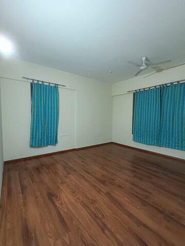 Room in 3 BHK Apartment at Raja Pittie Kourtyard, Kharadi – for Rent