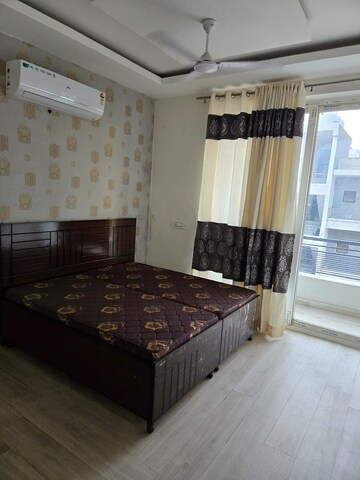 Bedroom in 3 BHK Apartment at Vip Road – for Rent
