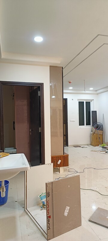 Bathroom in 3 BHK Apartment at Rajapushpa Provincia, Narsingi – for Rent