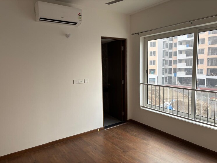 Room, shapoorji-pallonji-joyville-gurgaon 2 Bedroom 915 Sq.Ft. Apartment In Sector 102 Gurgaon 8822139