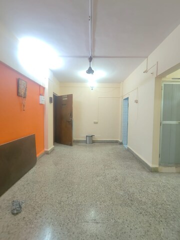 Room in 2 BHK Apartment at Hill Garden, Manpada – for Rent