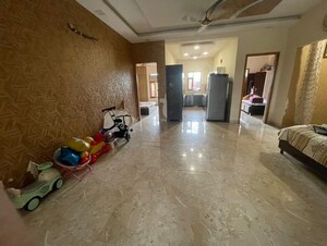 Building Lobby in 3 BHK Builder Floor at Green Fields Colony – for Sale