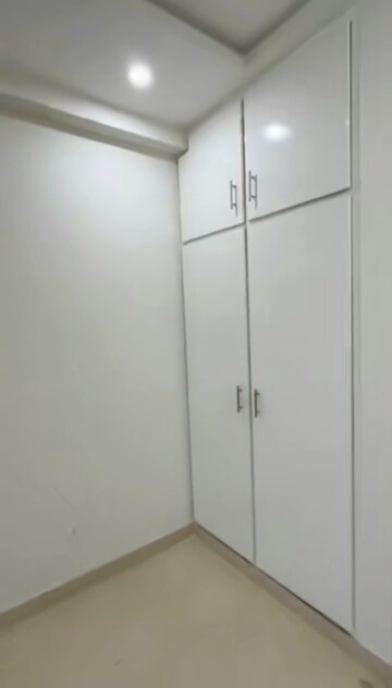 Furnished Amenities in 2 BHK Apartment at Ganga CHS Mulund, Mulund West – for Sale