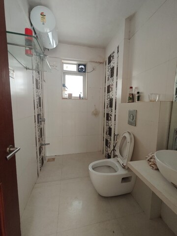 Bathroom in 3 BHK Apartment at Sai Shrushti Chembur, Chembur – for Rent