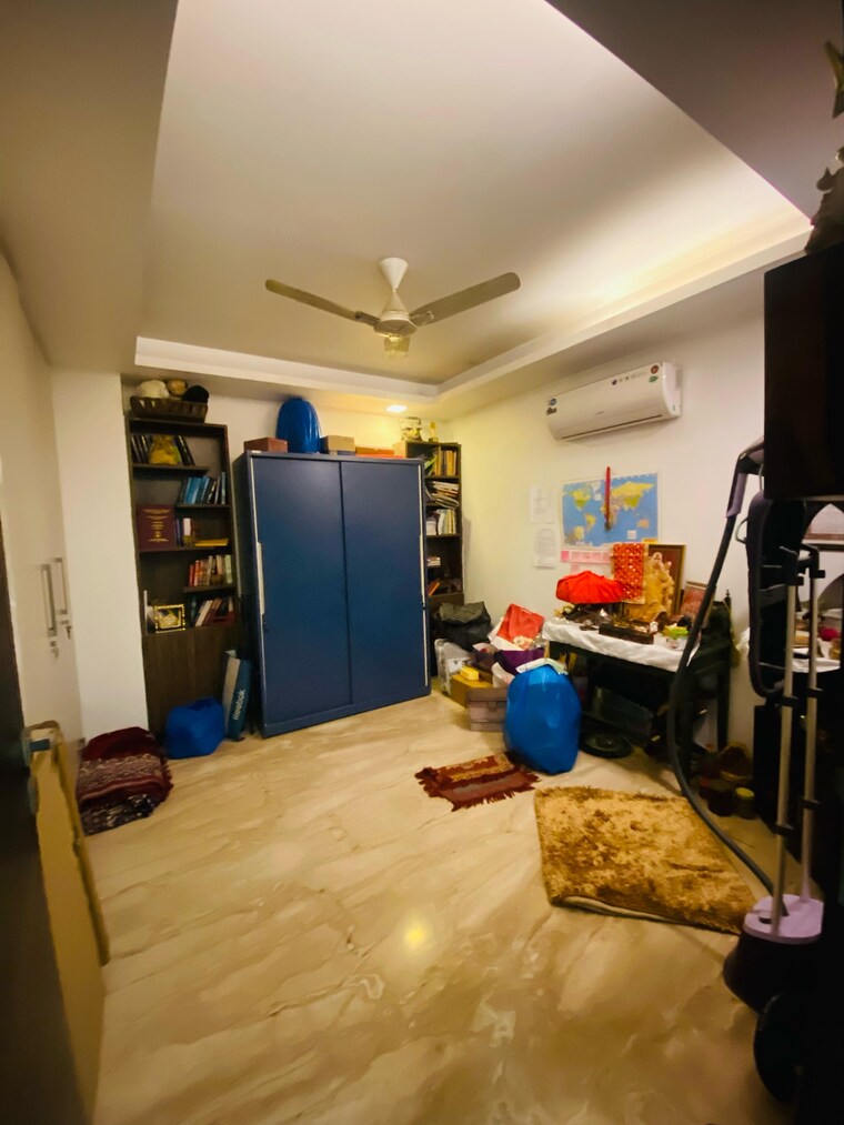 Room, green fields colony 3 Bedroom 1620 Sq.Ft. Builder Floor In Green Fields Colony Faridabad 8822287