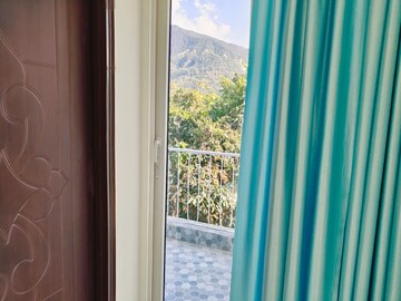 Building Lobby in 3 BHK Villa at Pacific Golf Estate, Kulhan – for Rent