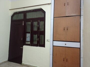Furnished Amenities in 2 BHK Independent House at Shivaji Nagar – for Rent