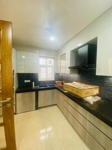 Kitchen in 3.5 BHK Apartment at Boutique Residential Apartments C-253, Defence Colony – for Rent