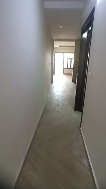 Building Lobby in 2.5 BHK Builder Floor at Ashok Nagar – for Rent