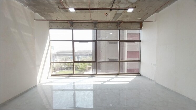 Room, lodha-new-cuffe-parade Commercial Office Space 720 Sq.Ft. In Wadala Mumbai 8822357