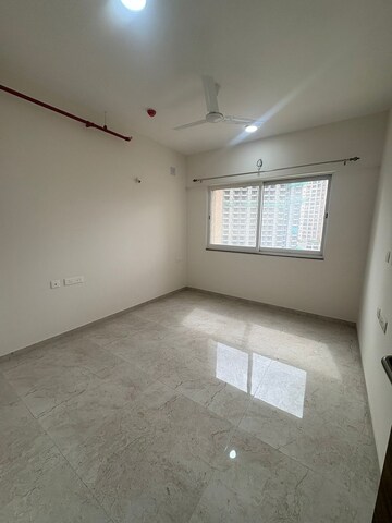 Room in 2 BHK Apartment at Sai Dwarkamai CHS, Kondhwa – for Rent