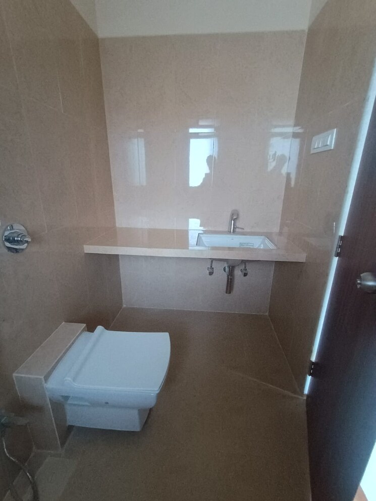 Bathroom, rna-continental 2 Bedroom 730 Sq.Ft. Apartment In Chembur Mumbai 8822409