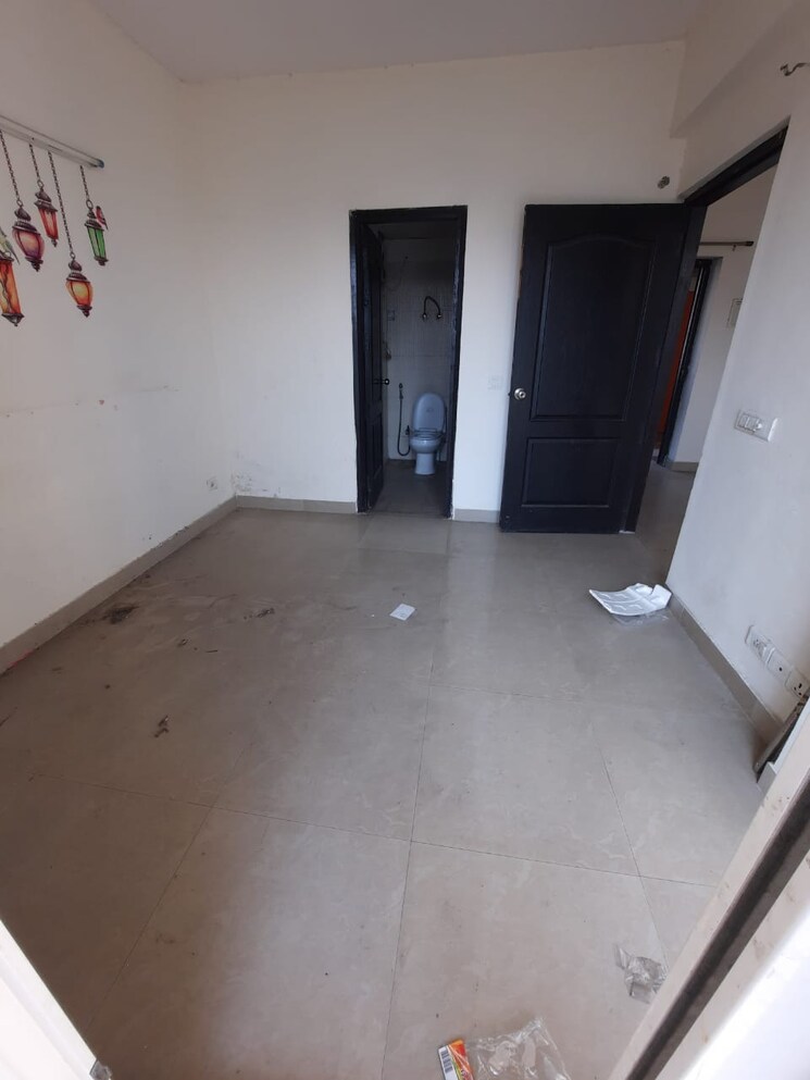 Room, aditya-celebrity-homes 1 Bedroom 550 Sq.Ft. Apartment In Sector 76 Noida 8822456