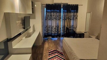 1 BHK Apartment For Rent in Paramount Golfforeste, Zeta I Greater Noida