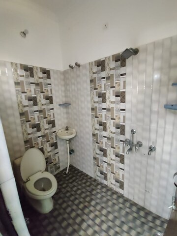 Bathroom in 2 BHK Builder Floor at Gms Road – for Rent