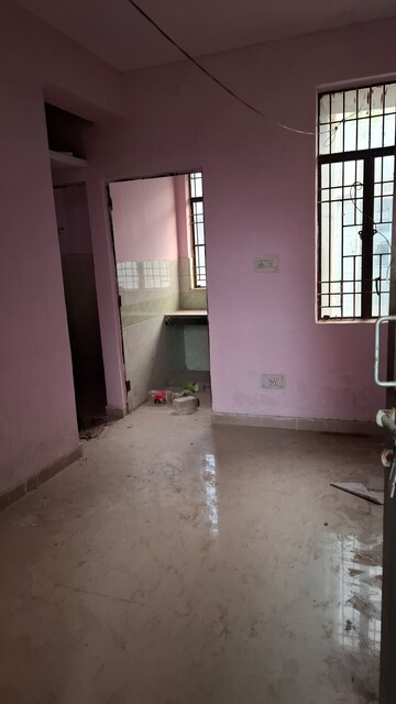 Kitchen in 1.5 BHK Apartment at Sector 10 Greater Noida – for Sale