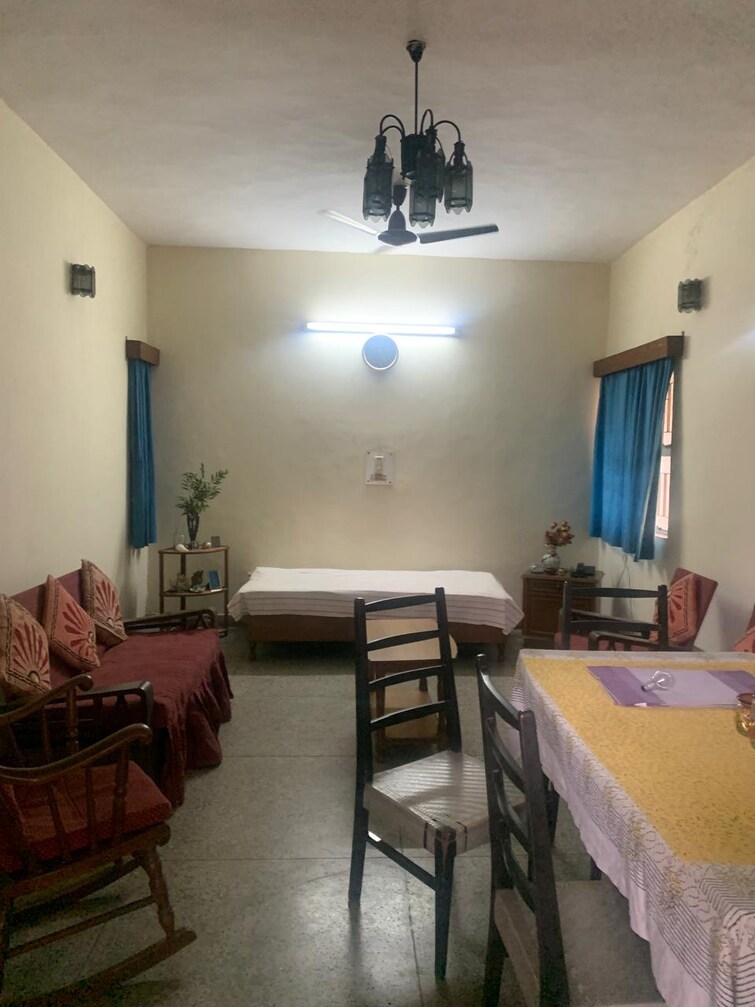 Cover Image, alaknanda 3 Bedroom 1350 Sq.Ft. Apartment In Alaknanda Delhi 8822505