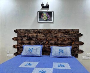 Bedroom in 3 BHK Builder Floor at Rajpur Road – for Sale