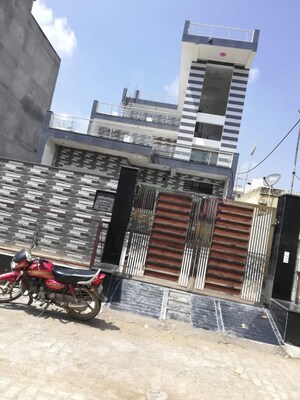 6+ BHK Independent House For Sale in New Palam Vihar 3, Sector 111