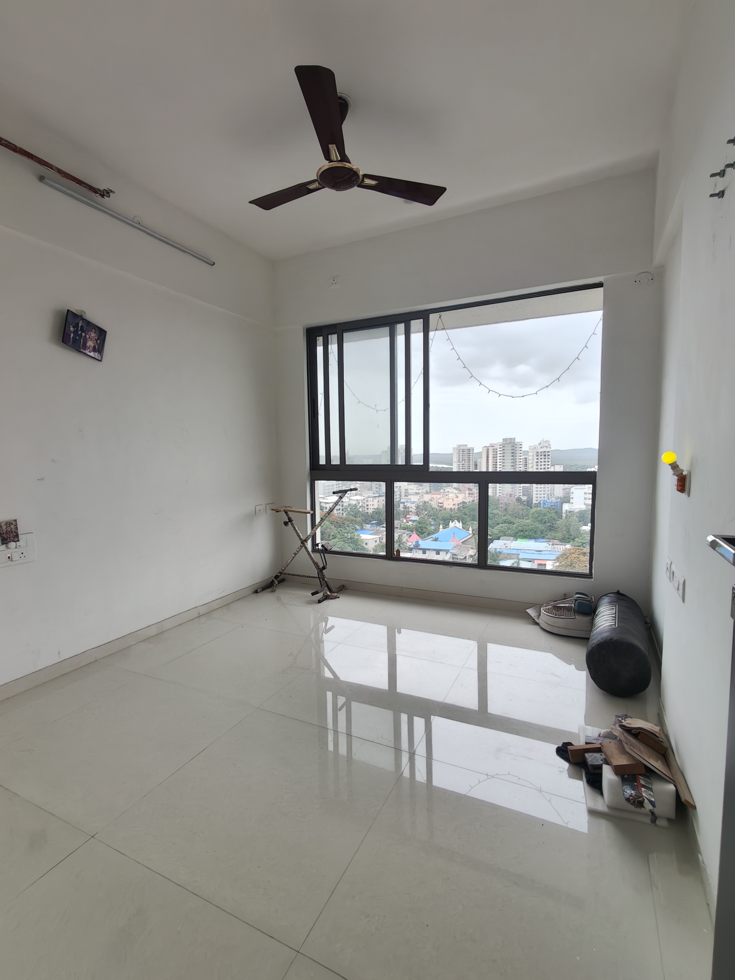 2 BHK + Pooja Room Apartment For Rent in Jai Ashirwad CHS